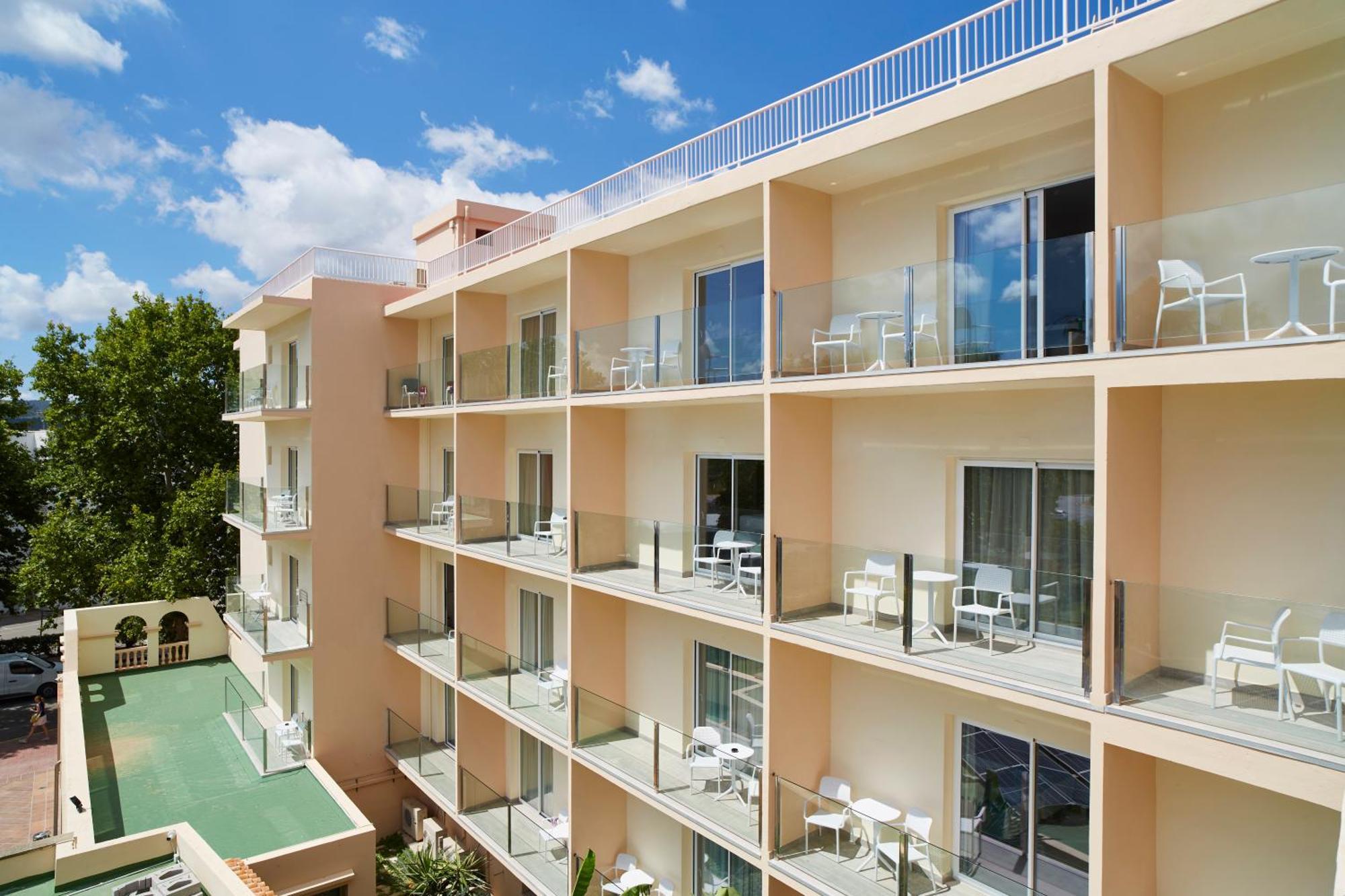Invisa Hotel Es Pla - Adults Only San Antonio  Exterior photo